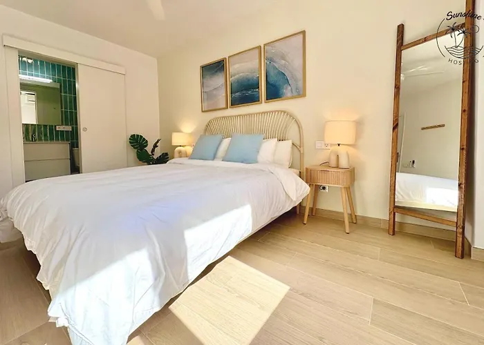 Sunshine Hosting, Playa 1min, Gran Terraza Apartment El Campello
